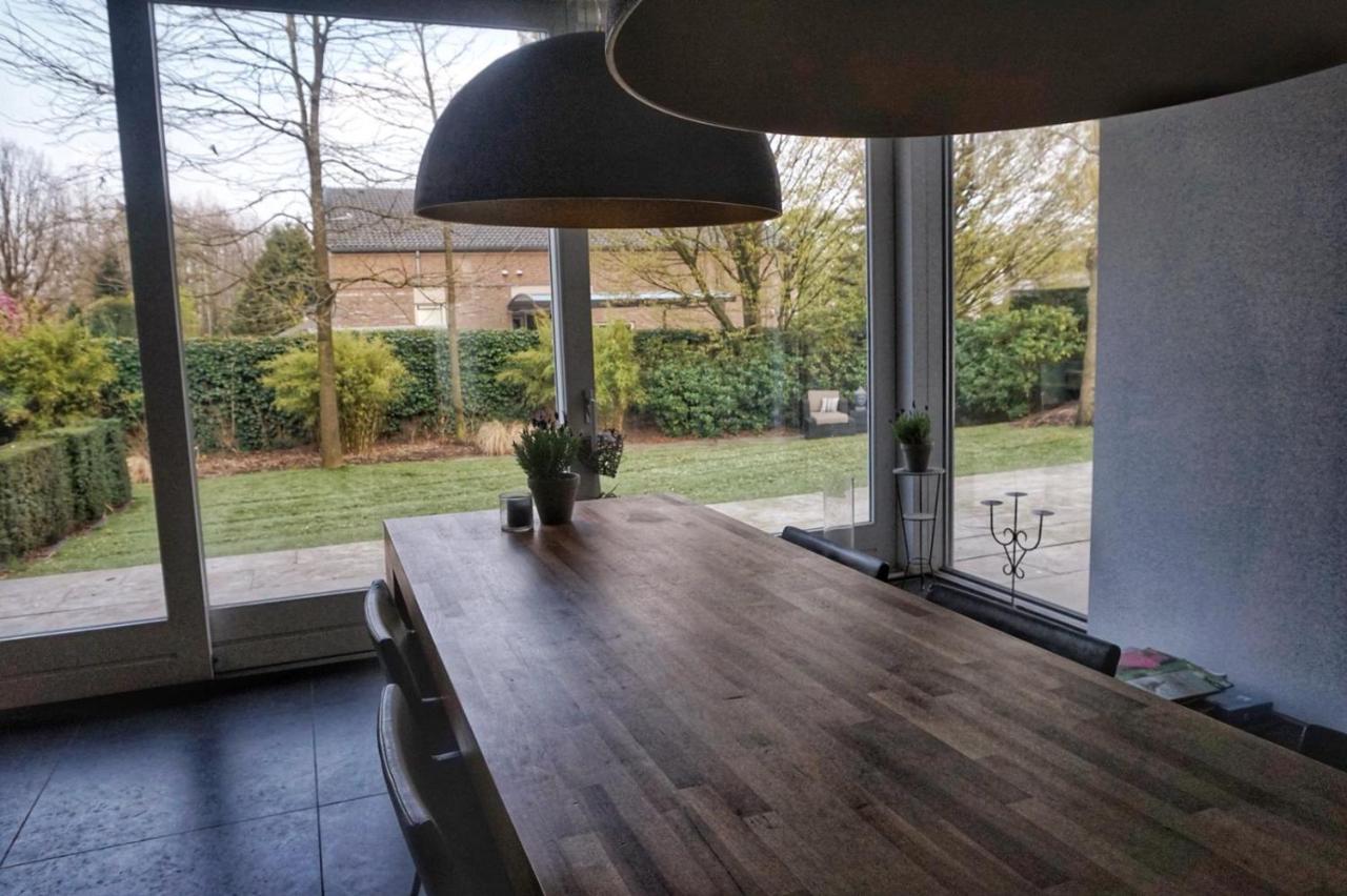Bed & Wellness Boxtel, Luxe Kamer Met Airco En Eigen Badkamer, Ligbad Extérieur photo
